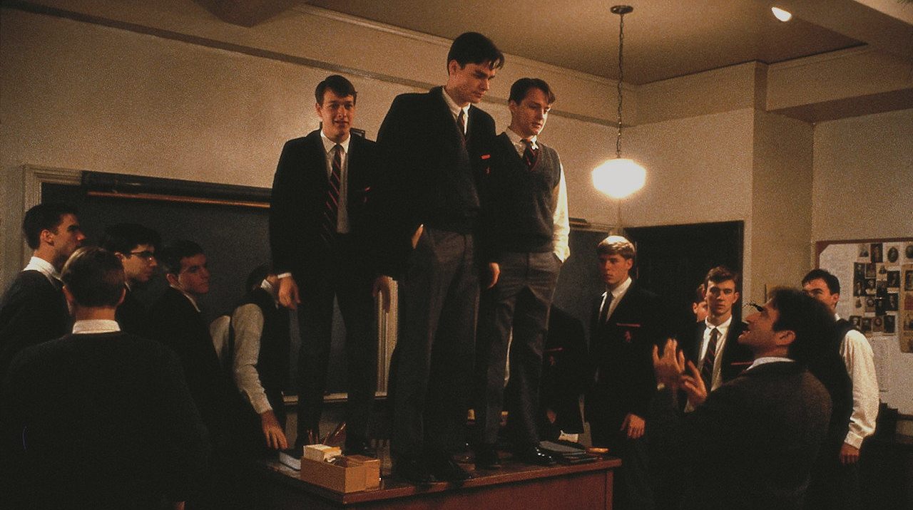 ครูครับเราจะสู้เพื่อฝัน: บทกวีแห่งอิสรภาพที่ปลุกหัวใจให้กล้าฝัน (Dead Poets Society รีวิว)